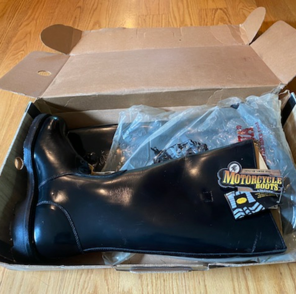 Men's Chippewa 17" Steel Toe Motorcycle Bo…